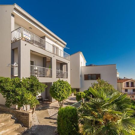 Apartments By The Sea Brist, Makarska - 11078 ภายนอก รูปภาพ