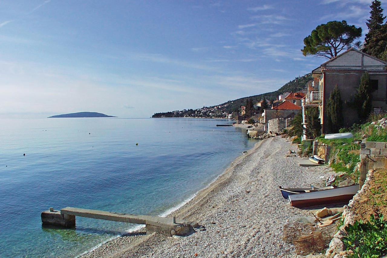Apartments By The Sea Brist, Makarska - 11078 ภายนอก รูปภาพ