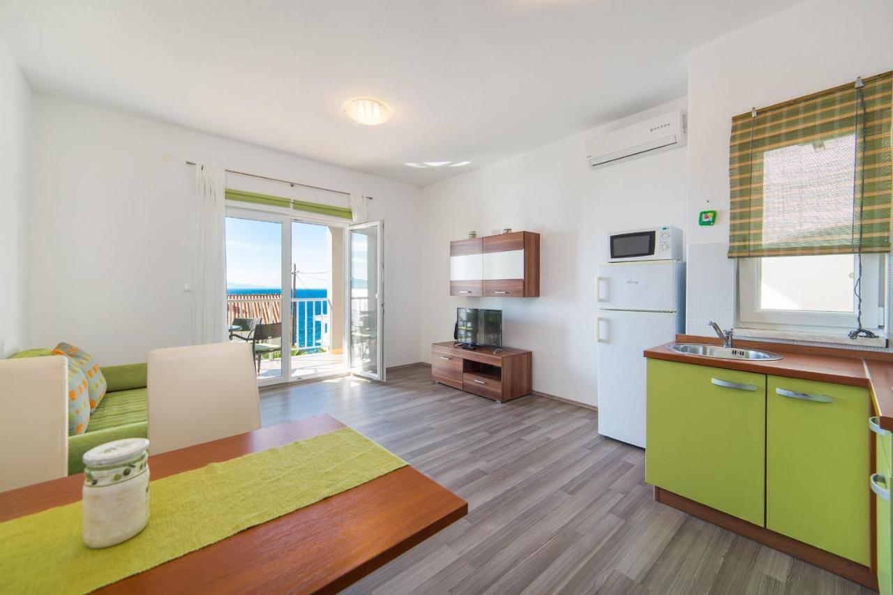 Apartments By The Sea Brist, Makarska - 11078 ภายนอก รูปภาพ