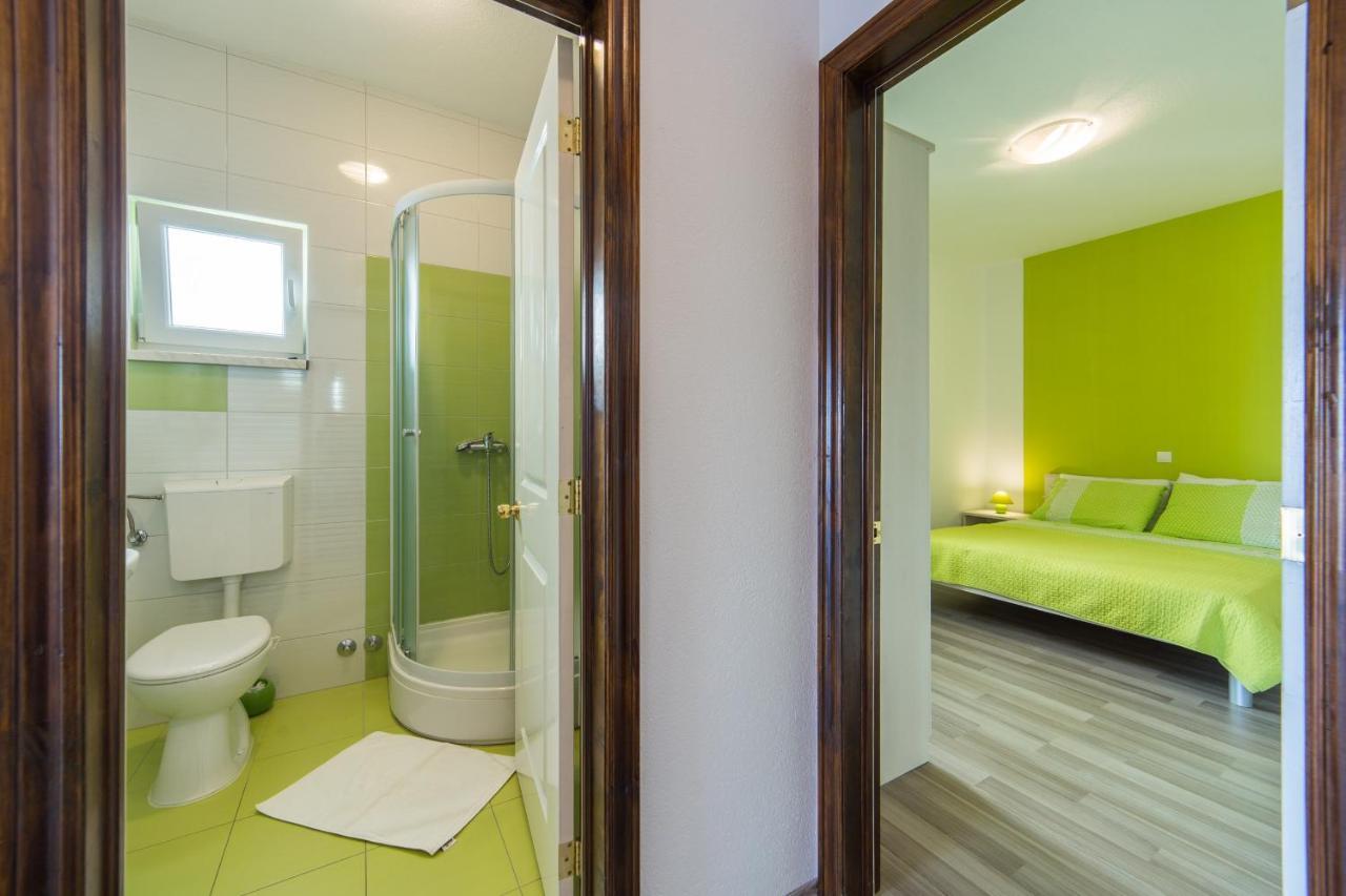 Apartments By The Sea Brist, Makarska - 11078 ภายนอก รูปภาพ