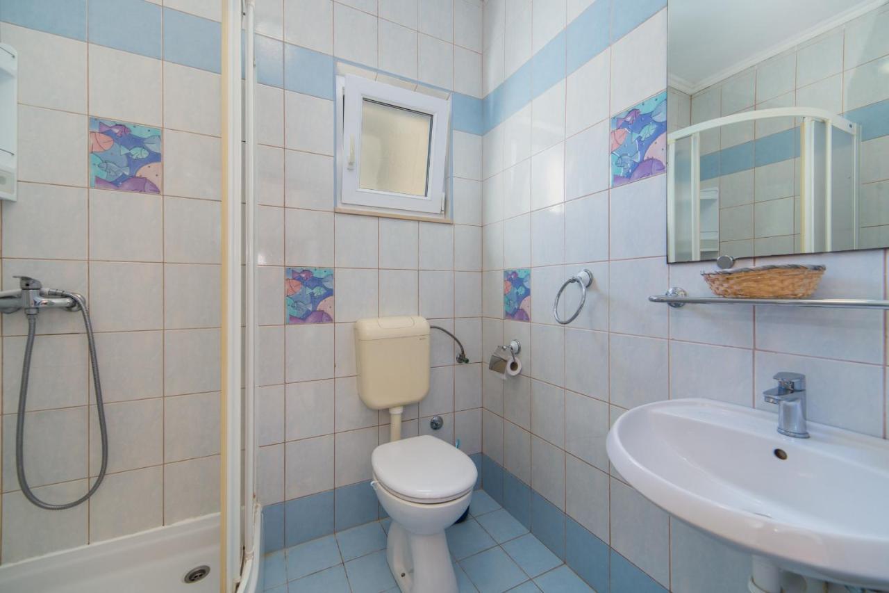 Apartments By The Sea Brist, Makarska - 11078 ภายนอก รูปภาพ