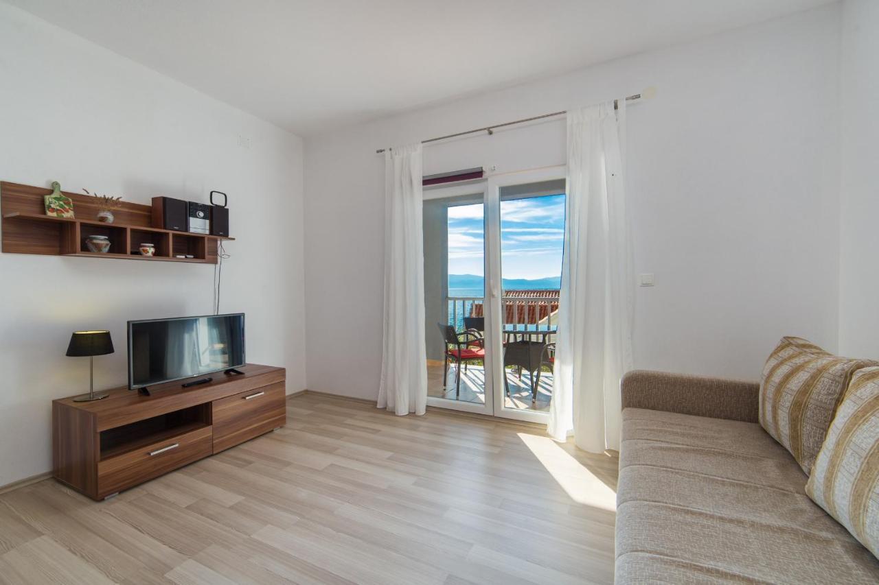Apartments By The Sea Brist, Makarska - 11078 ภายนอก รูปภาพ