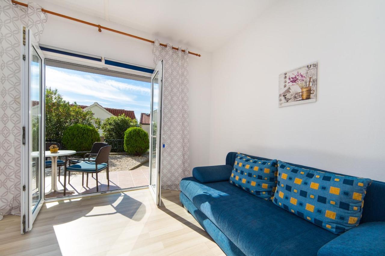 Apartments By The Sea Brist, Makarska - 11078 ภายนอก รูปภาพ