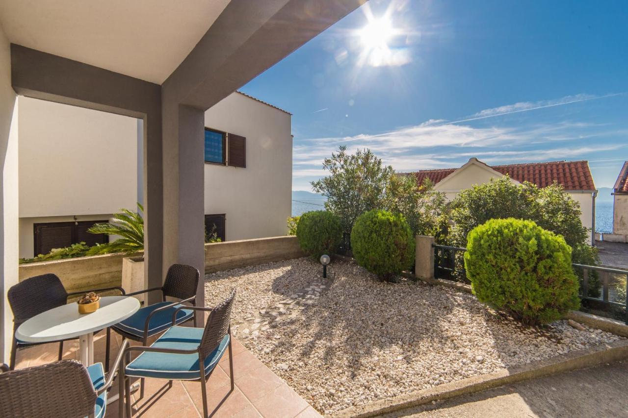 Apartments By The Sea Brist, Makarska - 11078 ภายนอก รูปภาพ