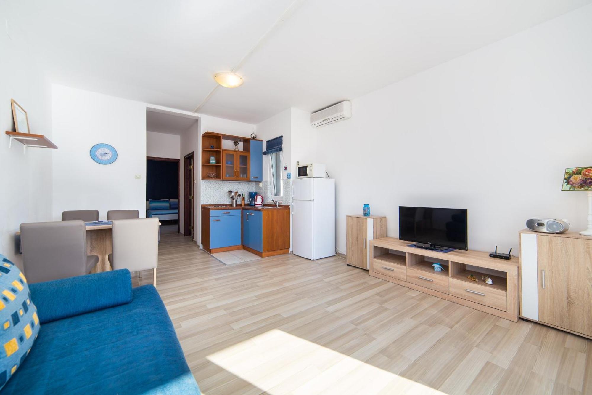Apartments By The Sea Brist, Makarska - 11078 ห้อง รูปภาพ